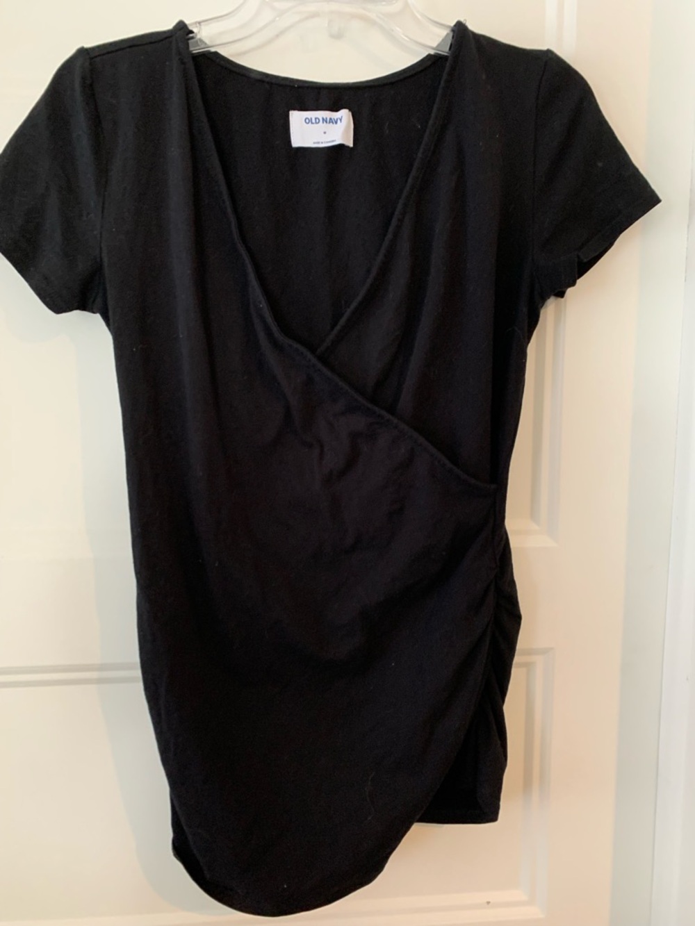 Old Navy , Women's Black Short-Sleeve Wrap Top tee with Side Ruching